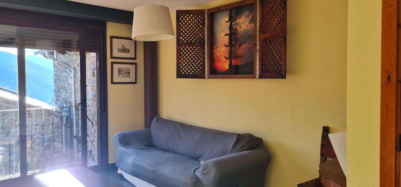 קראלבס Apartaments Rurals XIX מראה חיצוני תמונה